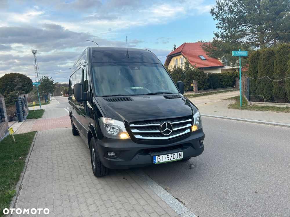 Mercedes-Benz Sprinter - 1