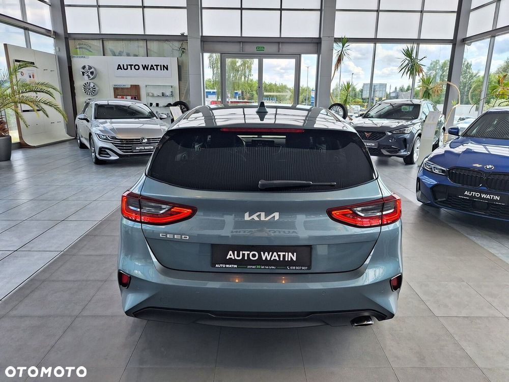 Kia Ceed 1.5 T-GDI M - 11