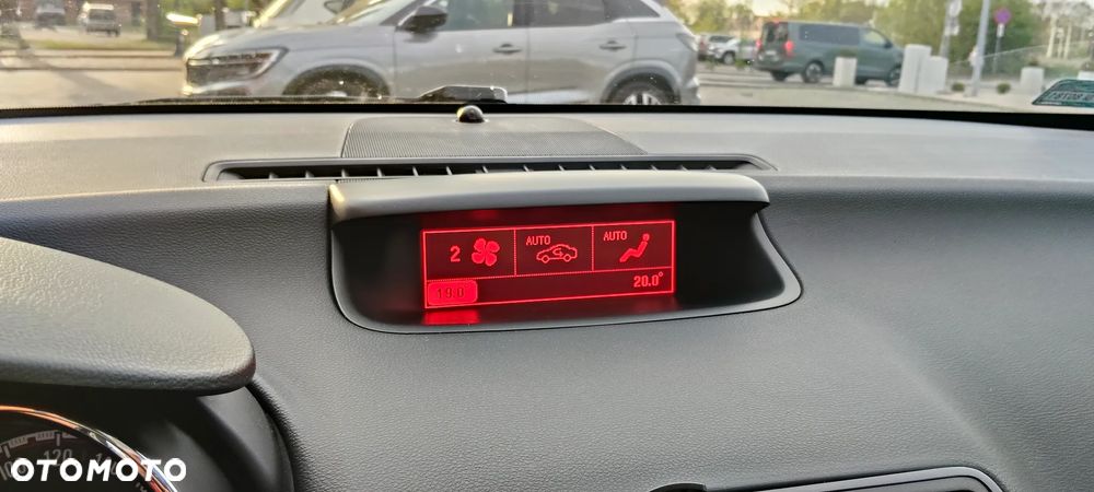 Opel Meriva 1.4 Selection - 12