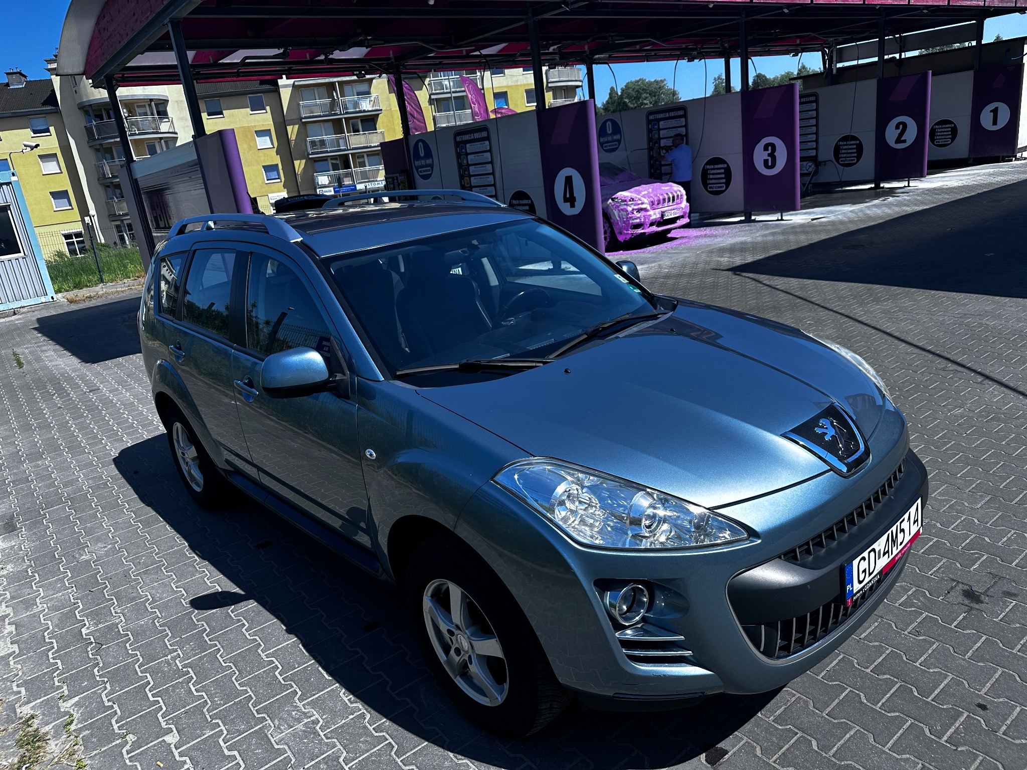 Peugeot 4007 Automatik 7-Sitzer Platinum - 2