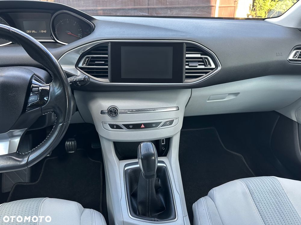 Peugeot 308 1.6 HDi Premium - 22