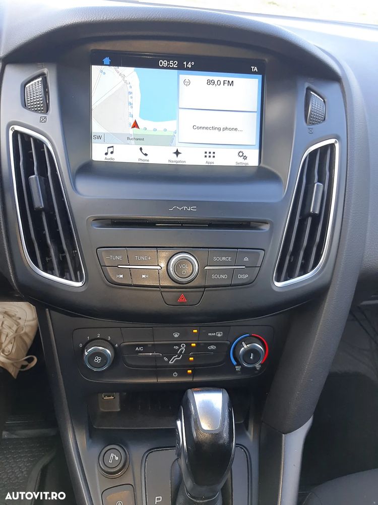 Ford Focus 1.5 EcoBlue Start-Stopp-System Aut. TITANIUM - 6