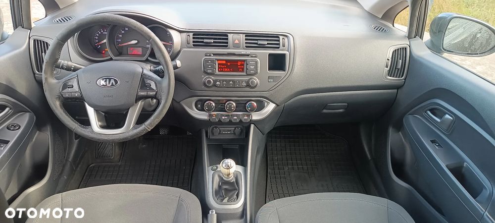 Kia Rio 1.2 Attract - 19