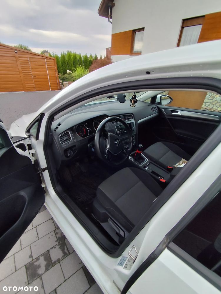 Volkswagen Golf 1.2 TSI BMT Trendline Perfectline - 9