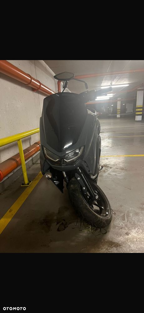 Yamaha NMAX - 4