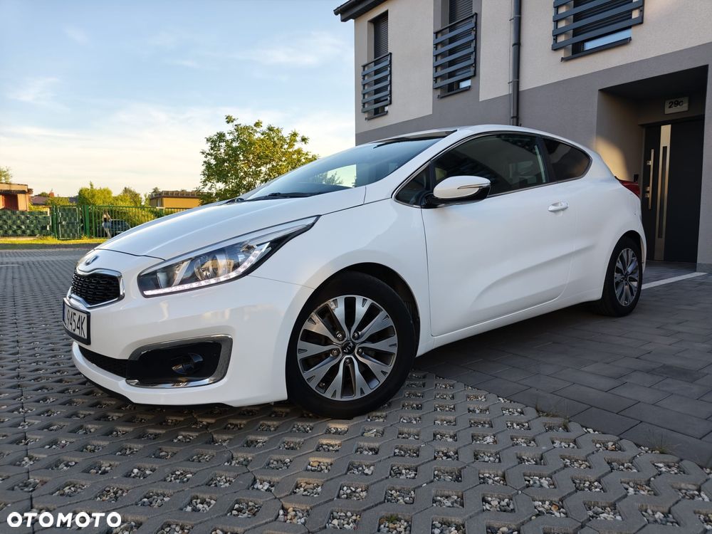 Kia ProCeed 1.6 CRDi ISG Vision - 13