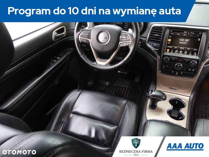 Jeep Grand Cherokee - 8