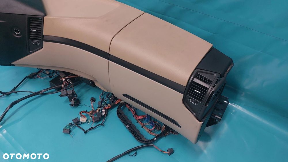 MERCEDES ACTROS MP4 KOKPIT DESKA ROZDZIELCZA BIG SPACE - 3