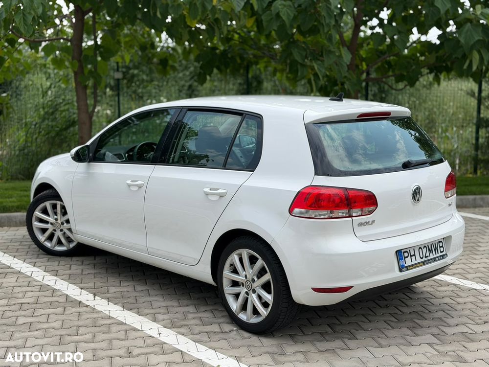 VOLKSWAGEN Golf 2010 — imagine 6