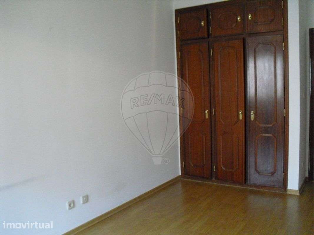 Apartamento T2 para arrendamento - Grande imagem: 4/4