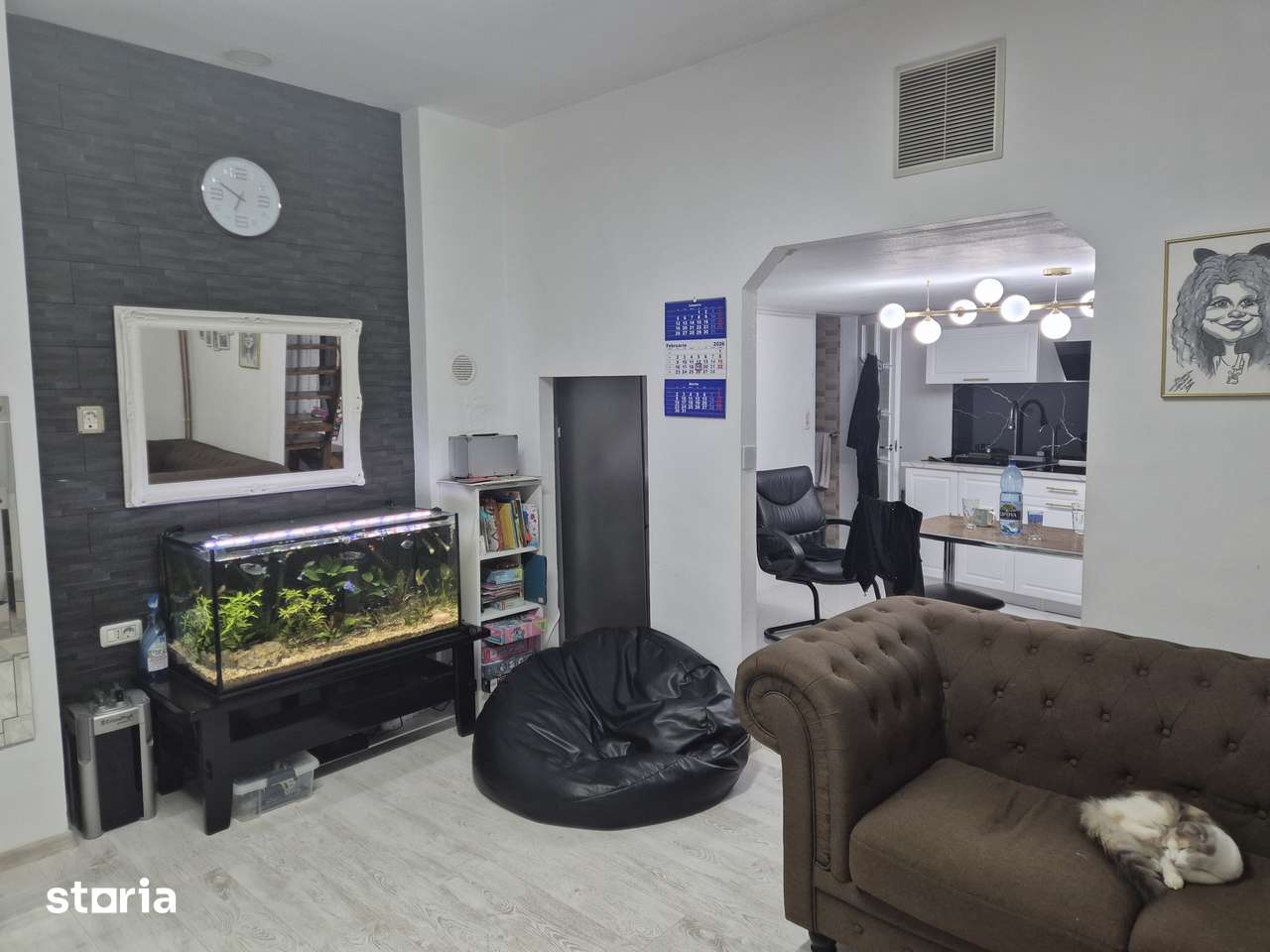 Vanzare apart. 3 cam. +1 cam. supraetajata,centr. proprie, Zona Teatru — fotografia 3