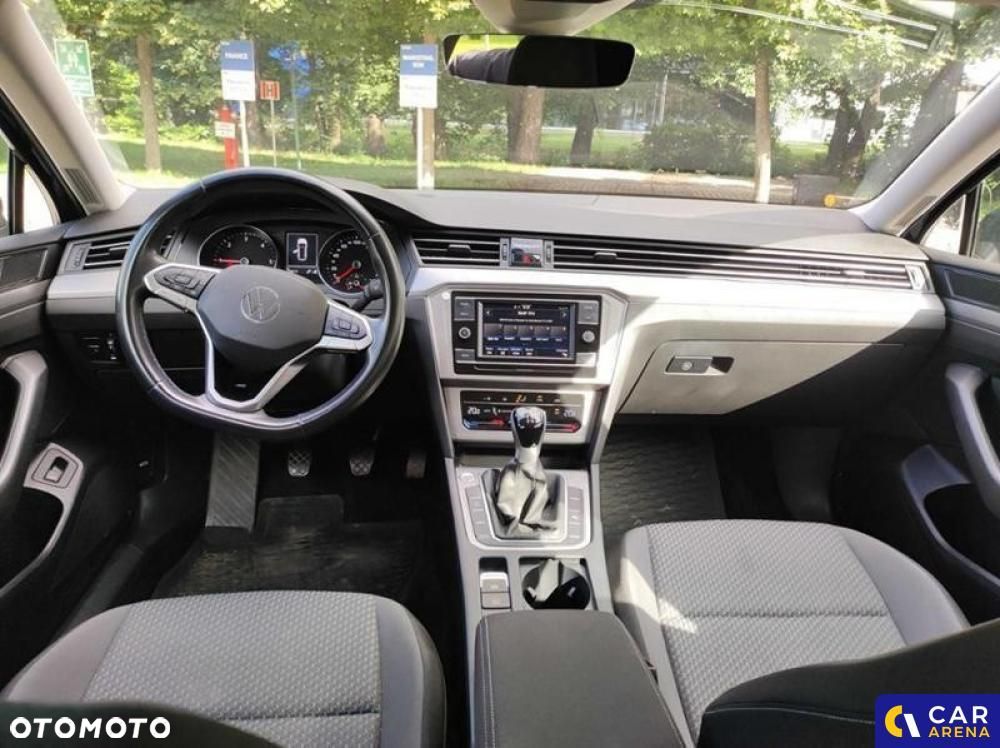 Volkswagen Passat - 33