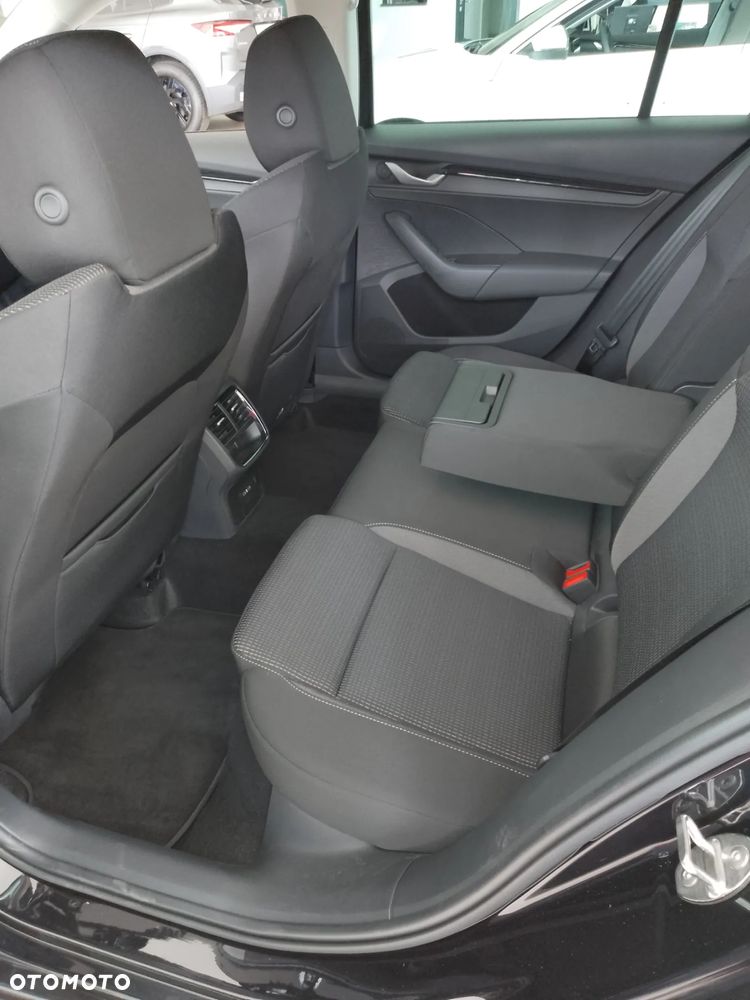 Skoda Octavia 1.5 TSI mHEV Drive Selection DSG - 6