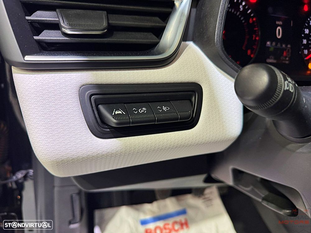 Renault Clio 1.0 TCe Techno - 18