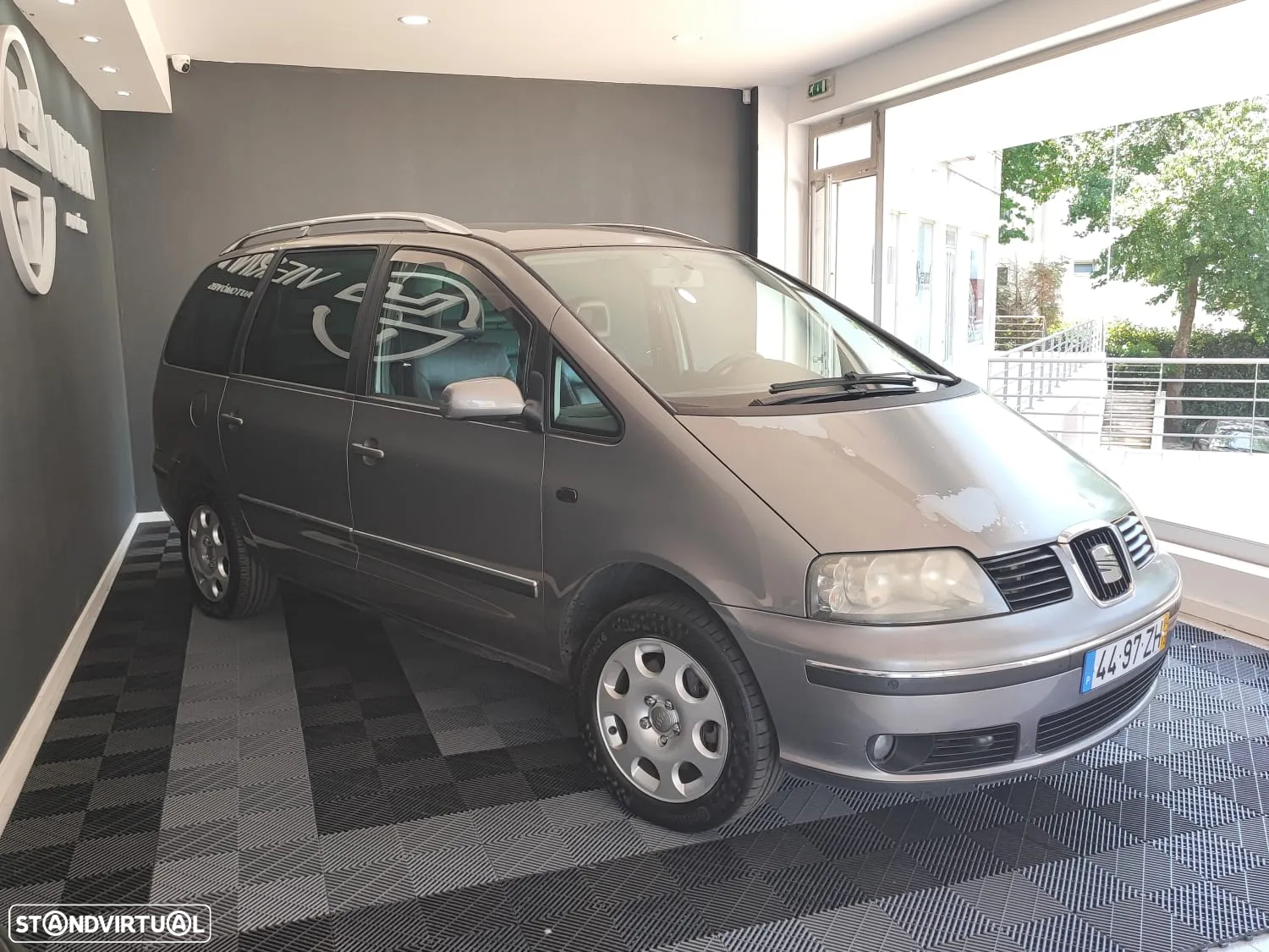 SEAT Alhambra 1.9 TDI Sport 4-Motion - 9