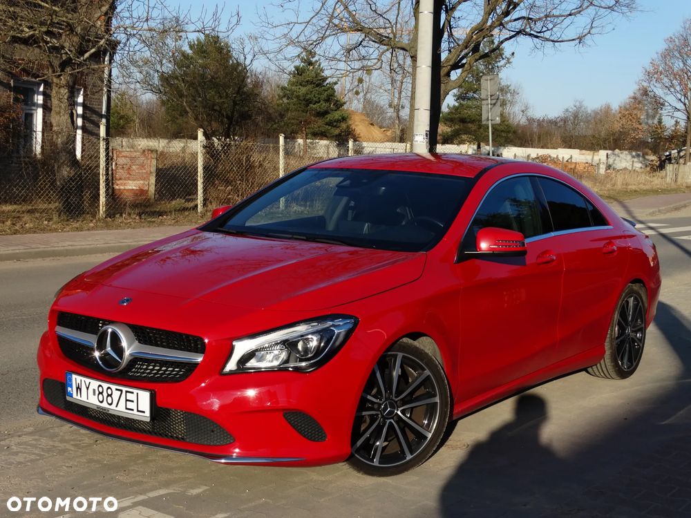 Mercedes-Benz CLA 180 7G-DCT Urban - 2