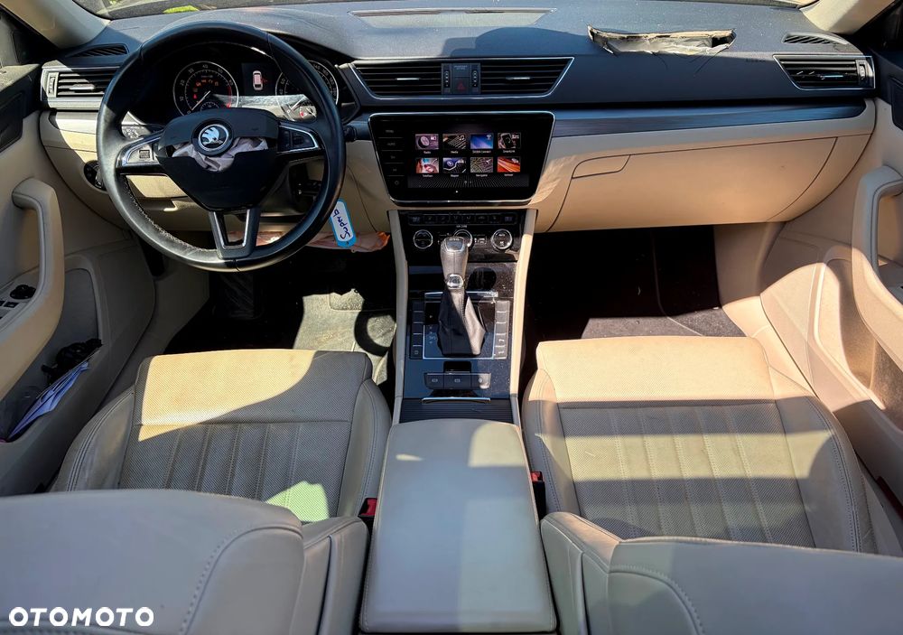 Skoda Superb 1.8 TSI DSG SportLine - 14
