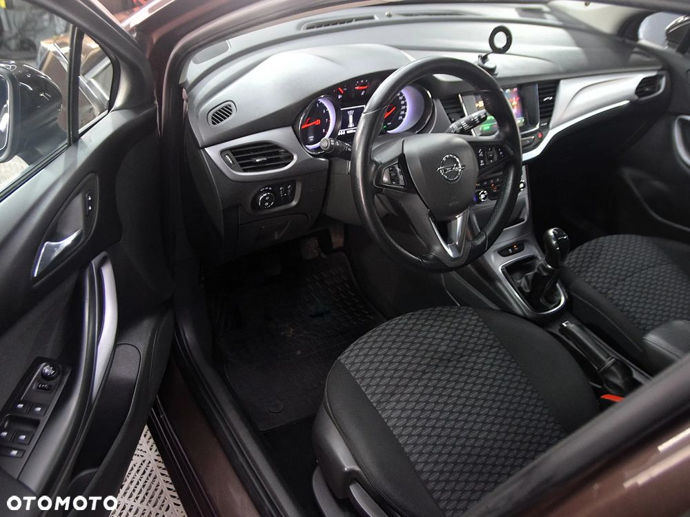 Opel Astra 1.4 Enjoy - 27