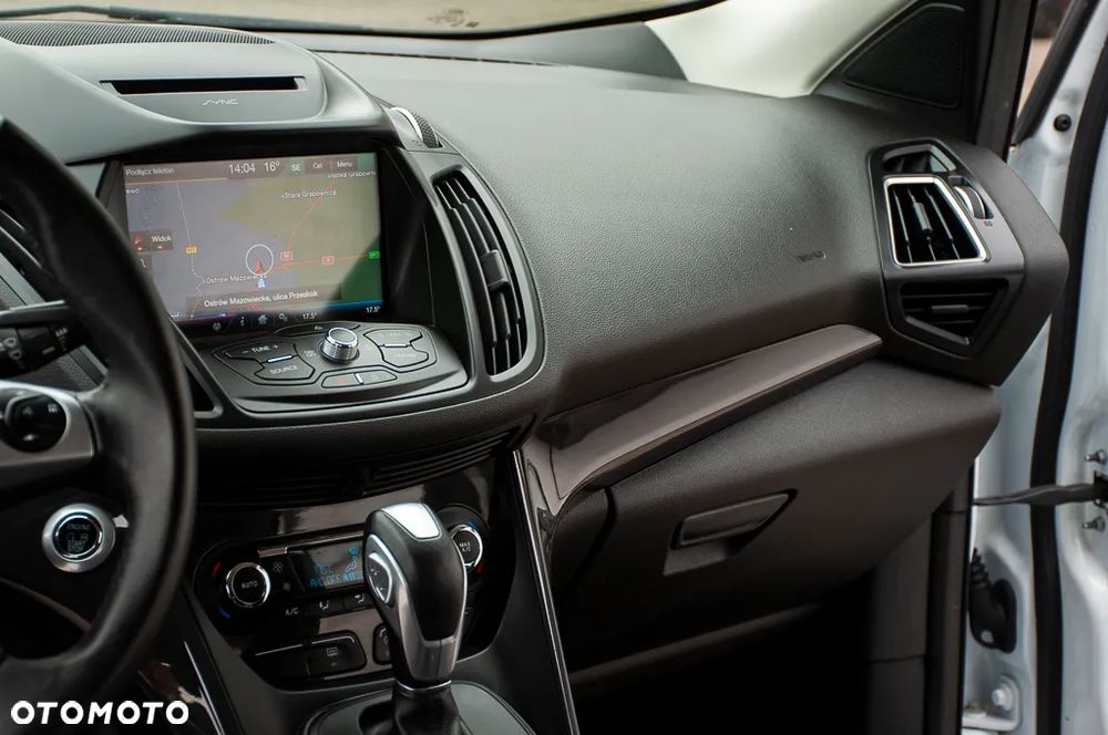 Ford Kuga 1.5 EcoBoost 4WD Titanium Plus - 14