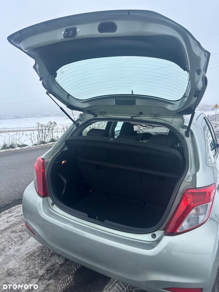Toyota Yaris - 5