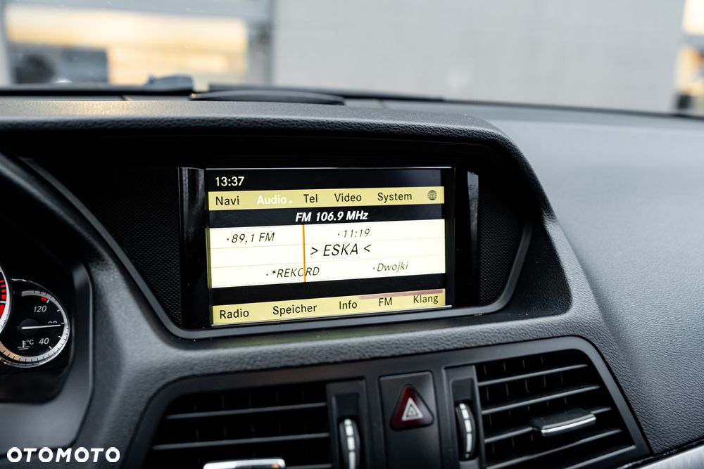 Mercedes-Benz Klasa E - 22