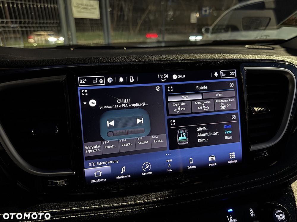 Chrysler Pacifica - 25