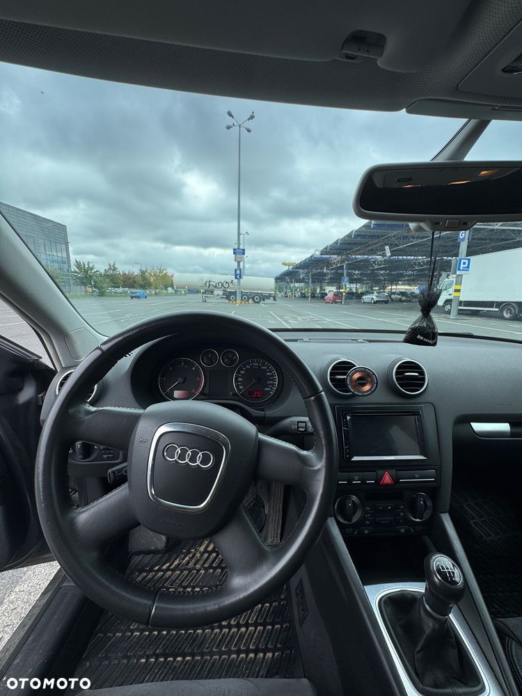 Audi A3 Sportback 2.0 TDI DPF quattro Ambition - 10