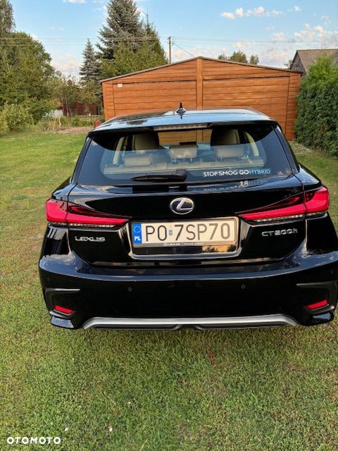 Lexus CT - 4