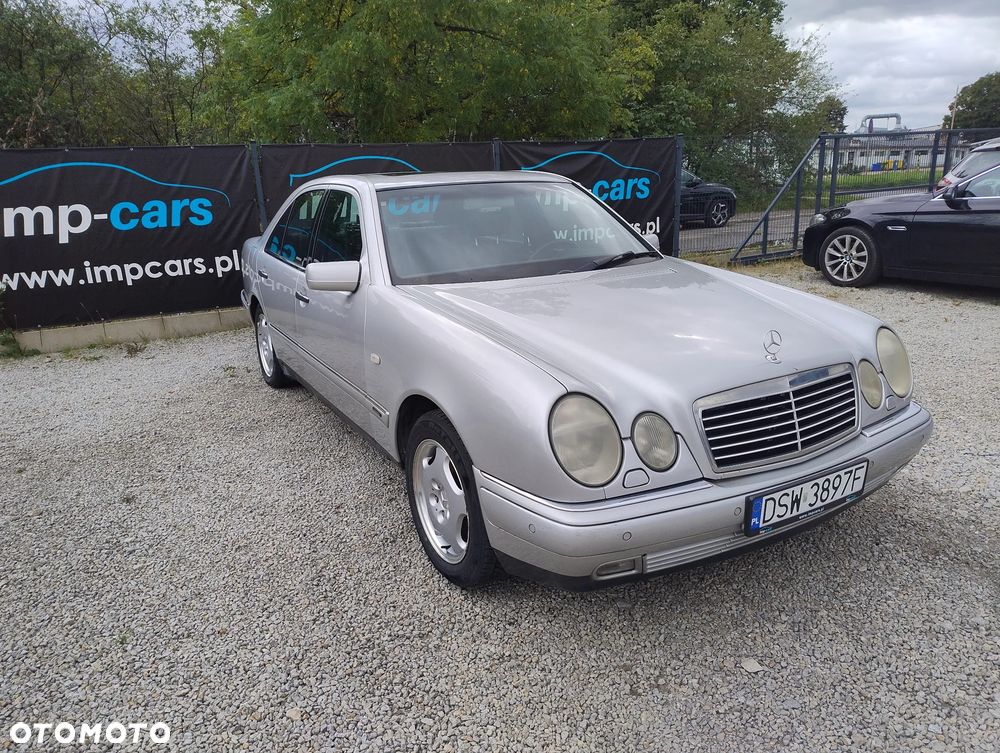 Mercedes-Benz Klasa E - 12