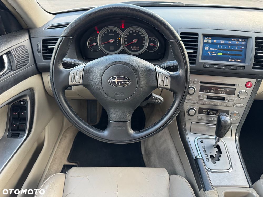 Subaru Outback Legacy 3.0RE NAV/NSE - 16