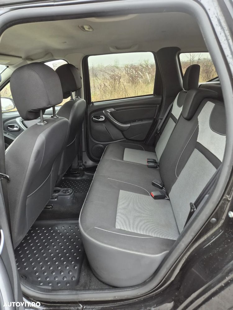 Dacia Duster dCi 110 FAP 4x2 Laureate - 6