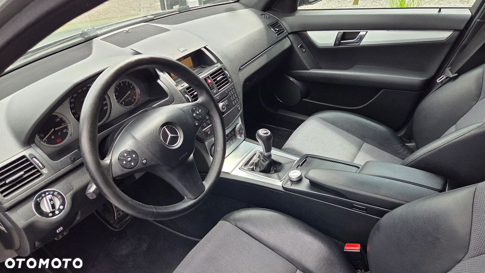 Mercedes-Benz Klasa C - 39