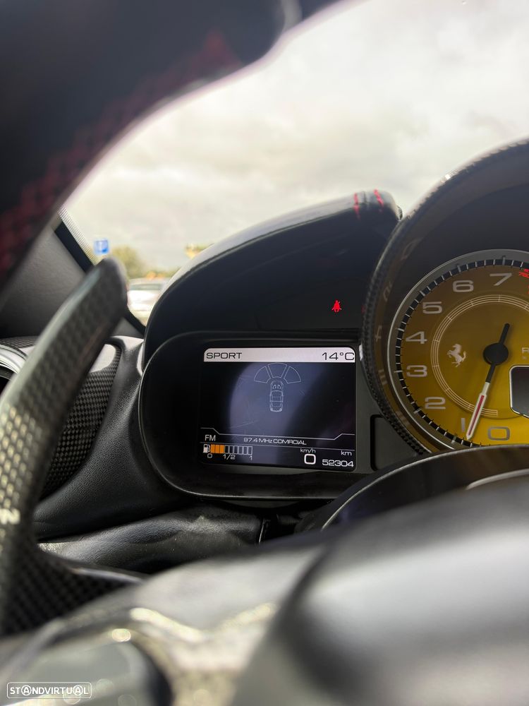 Ferrari California T - 11