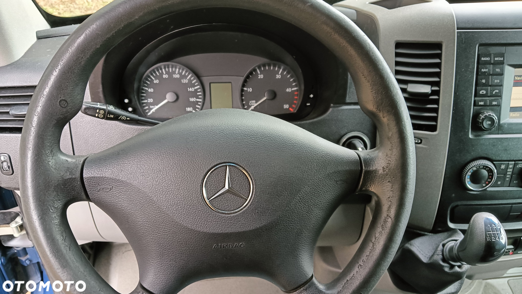 Mercedes-Benz Sprinter - 17
