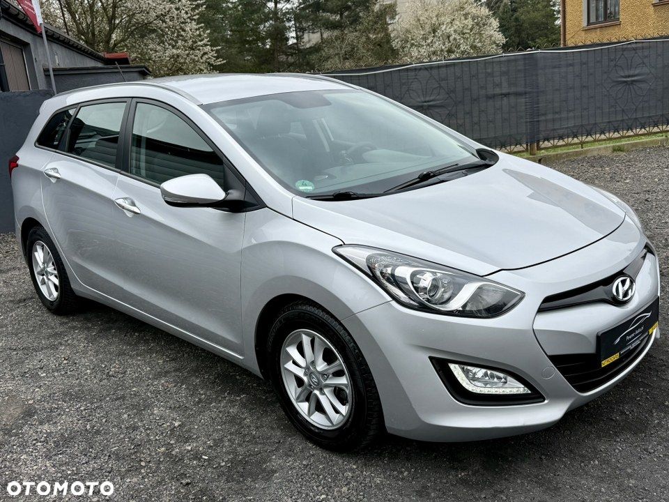 Hyundai i30 blue Kombi 1.6 GDi Passion - 5