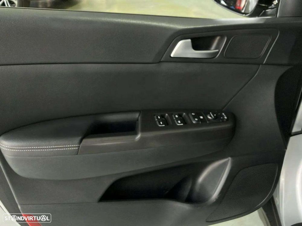 Kia Sportage 1.6 CRDI ISG SX - 23