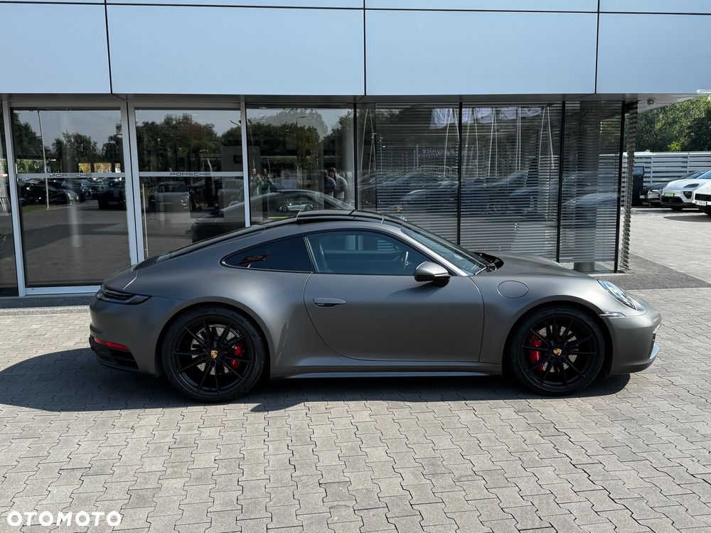 Porsche 911 Carrera 4S - 14
