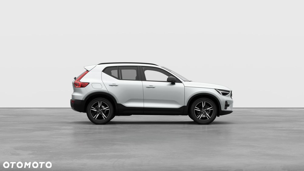 Volvo XC 40 B4 Plus Dark - 7