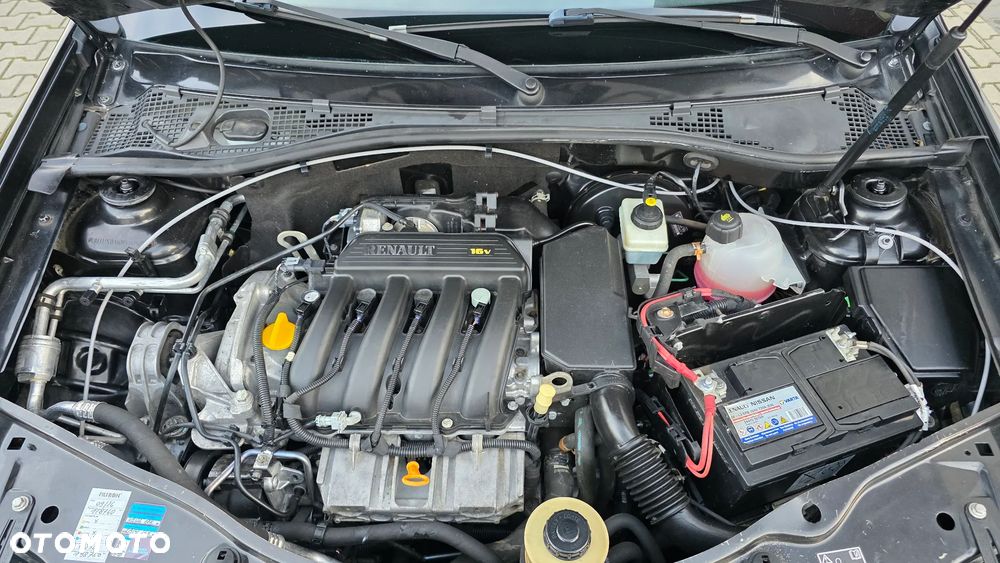 Dacia Duster 1.6 16V 105 4x4 Celebration - 29