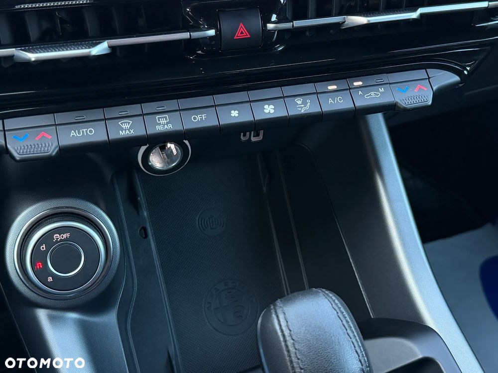 Alfa Romeo Tonale 1.5 T4 GSE mHEV Sprint DCT - 23