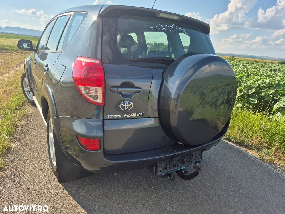 Toyota RAV4 - 4