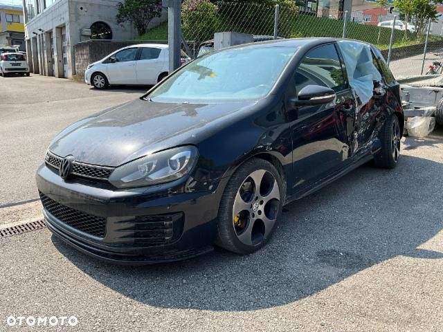 Volkswagen Golf 2.0 GTI - 3