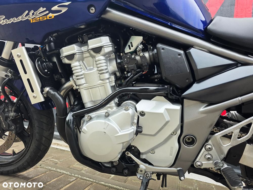 Suzuki Bandit - 10