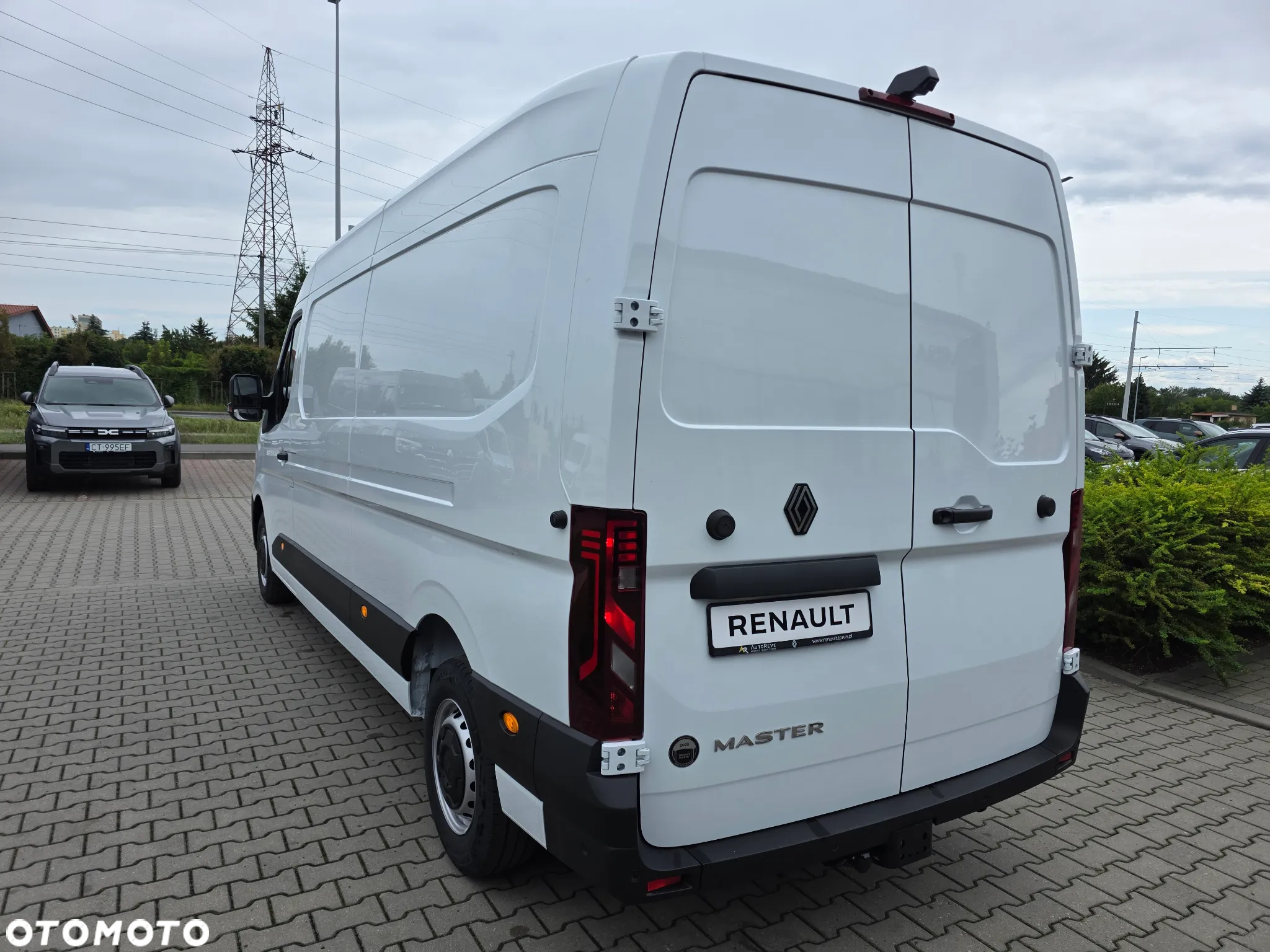 Renault NOWY MASTER Furgon 130KM L3H2 513 800 850 - 4