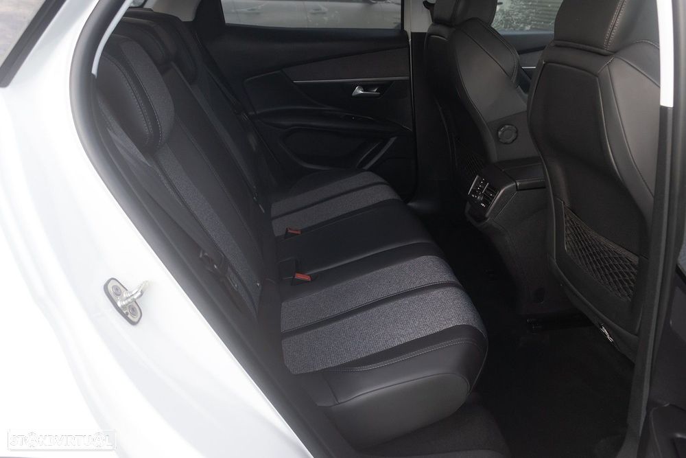 Peugeot 3008 1.6 BlueHDi Allure EAT6 - 21