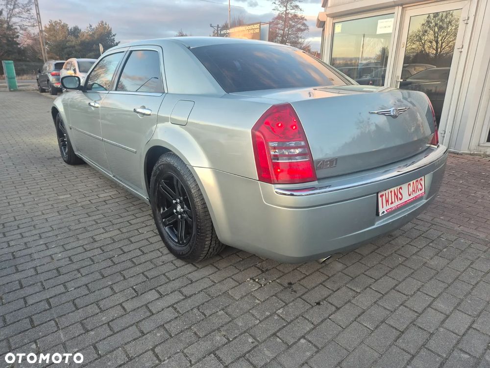 Chrysler 300C 5.7 V8 Hemi - 7