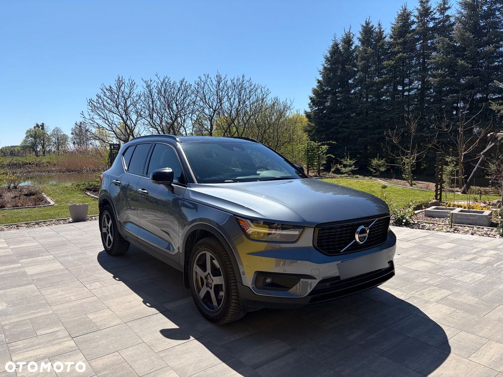 Volvo XC 40 T5 AWD Geartronic R-Design - 1