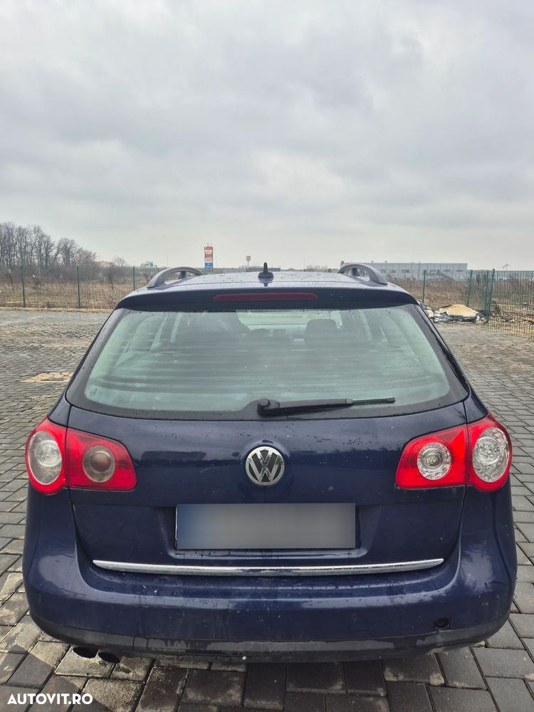 Volkswagen Passat 2.0 TDI Trendline DPF - 3