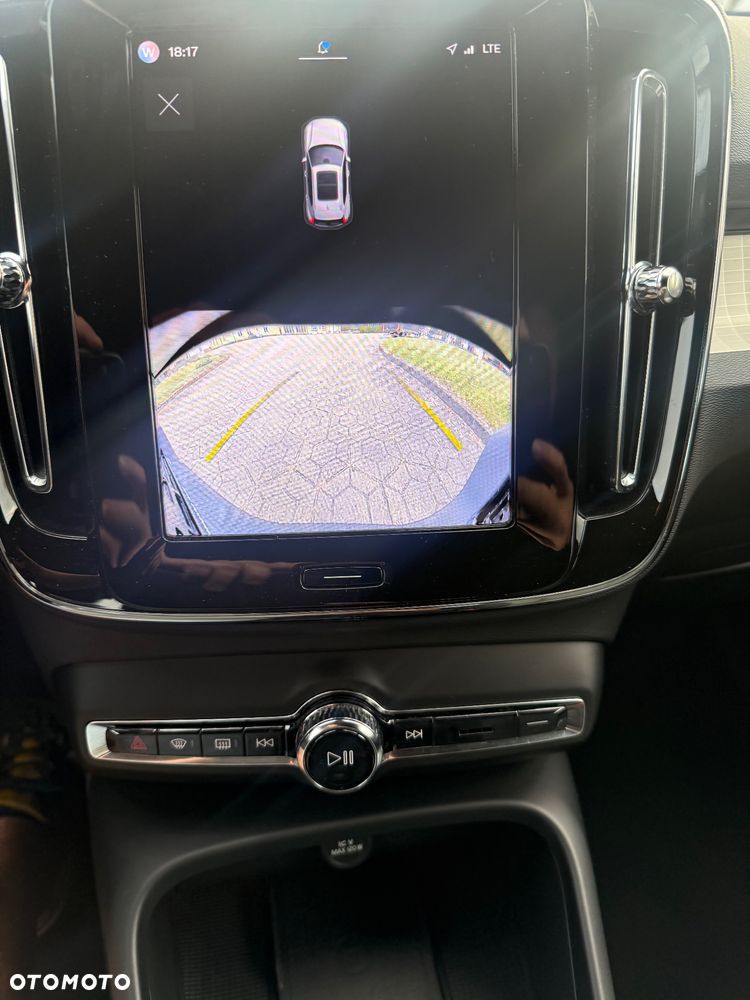 Volvo XC 40 - 30