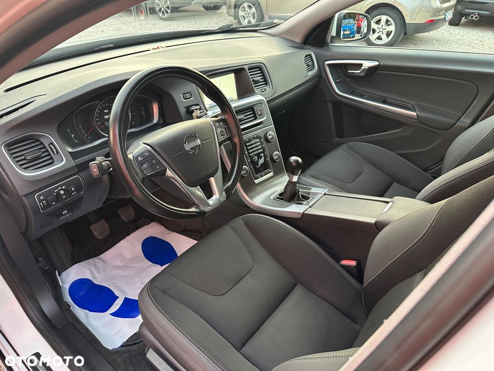 Volvo S60 D2 - 29